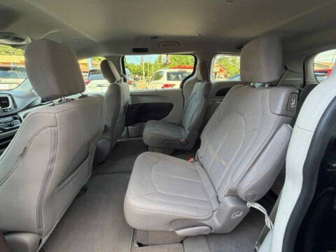 2020 Chrysler Pacifica Touring