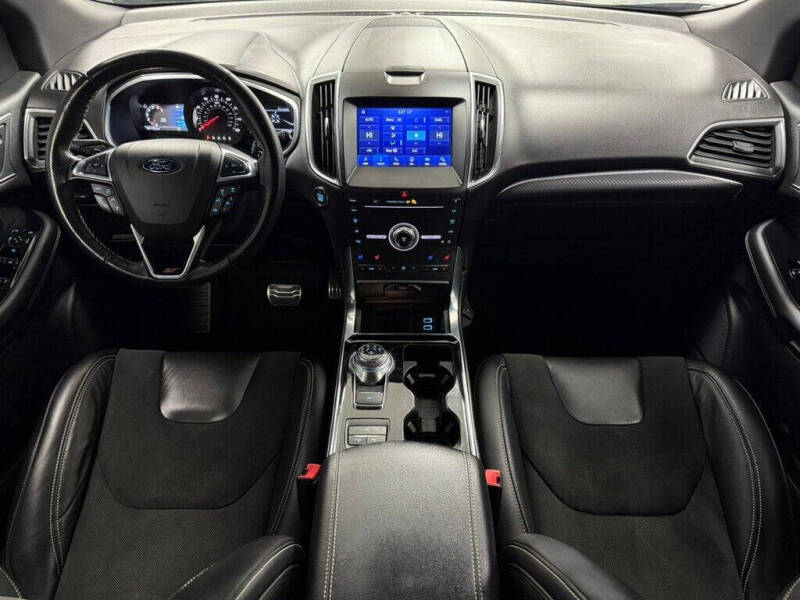 2019 Ford Edge ST