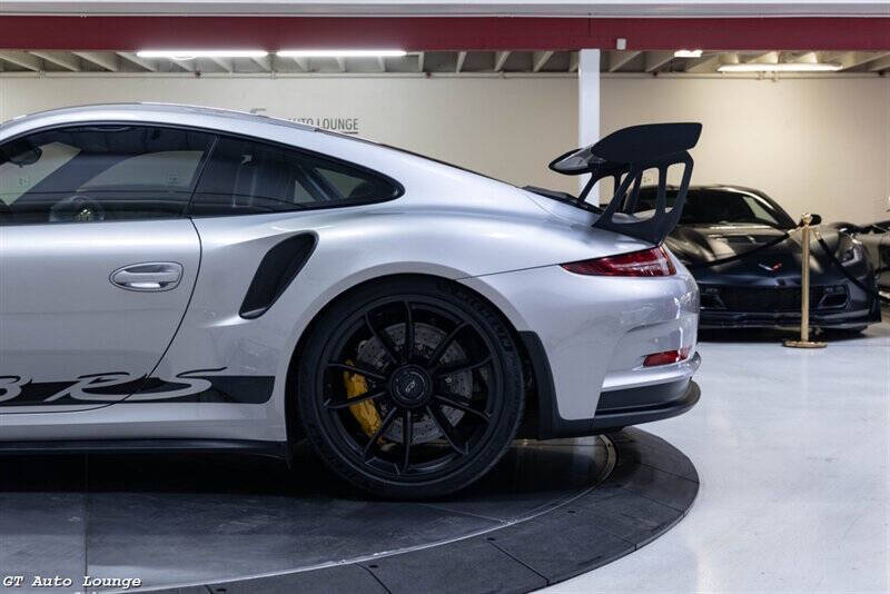 2016 Porsche 911 10