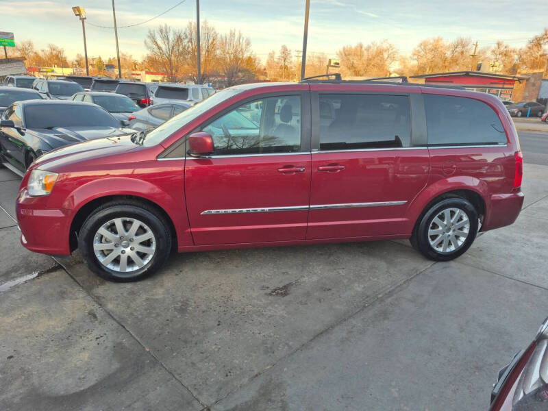 2014 Chrysler Town and Country Touring