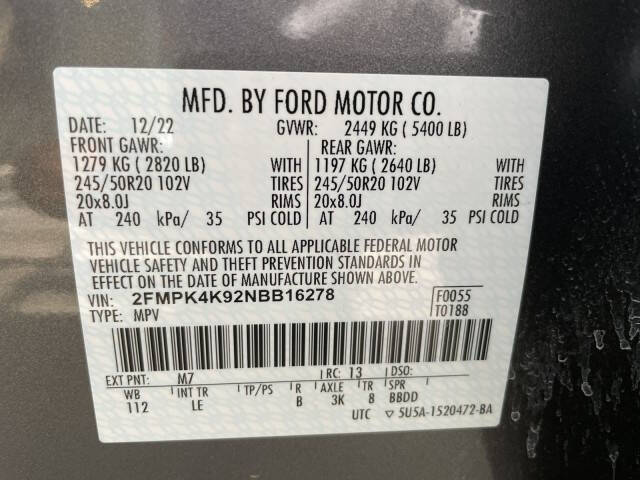 2022 Ford Edge Titanium