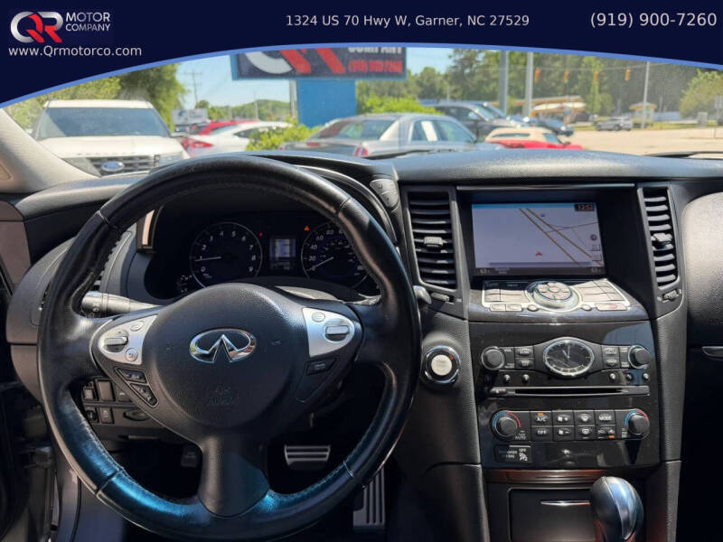 2016 Infiniti QX70
