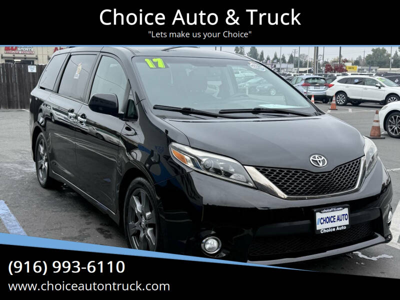 2017 Toyota Sienna SE 8-Passenger