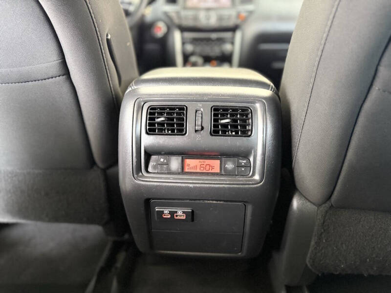 2020 Nissan Pathfinder S