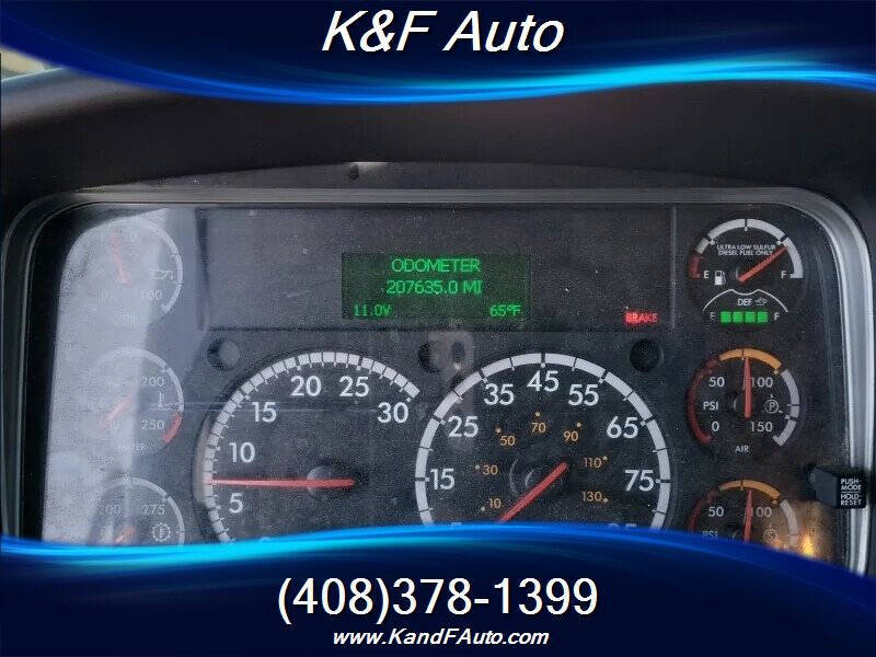 2018 Freightliner M2 106