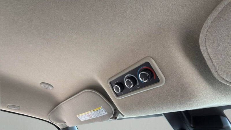 2025 Chevrolet Express LT 3500