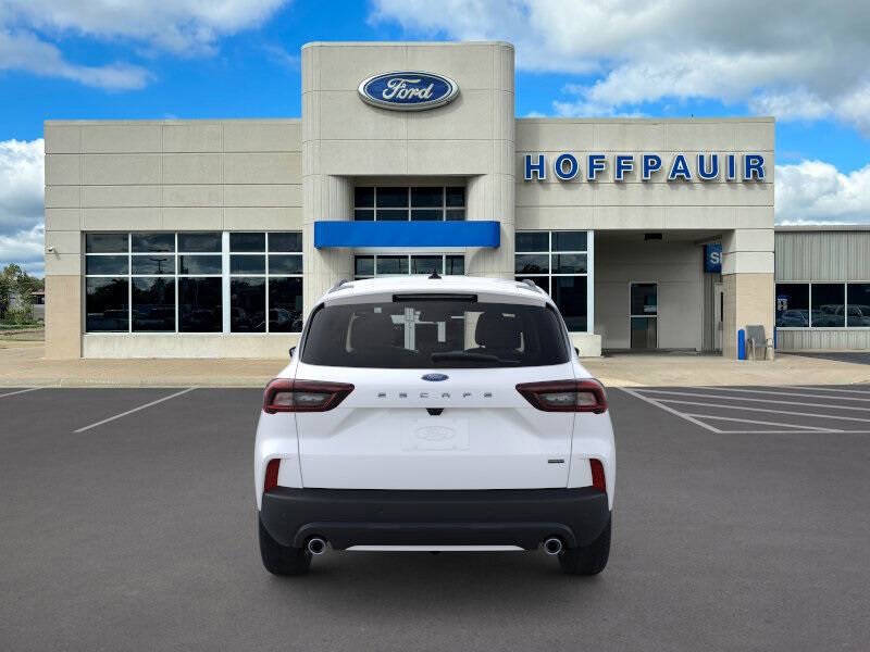 2025 Ford Escape Hybrid ST-Line