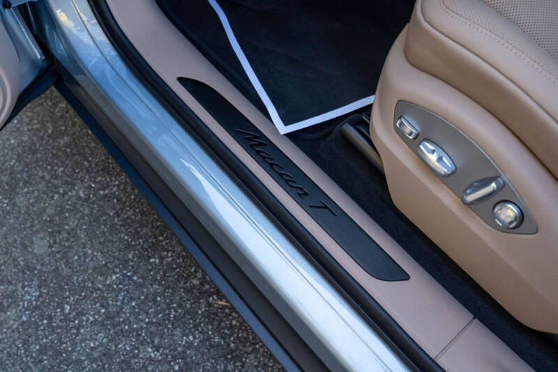 2026 Porsche Macan T