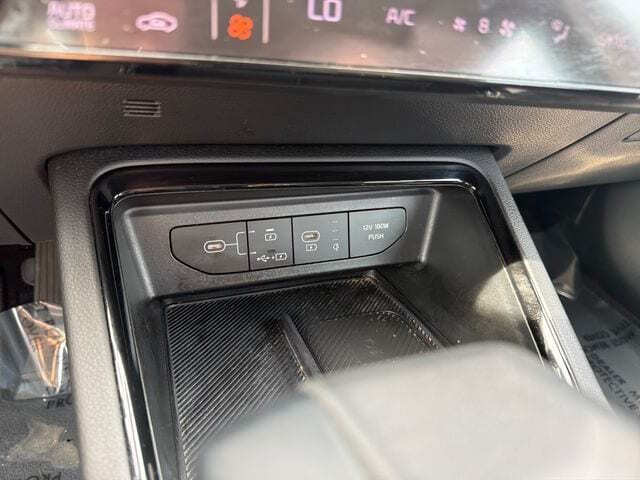 2025 Kia K5 EX
