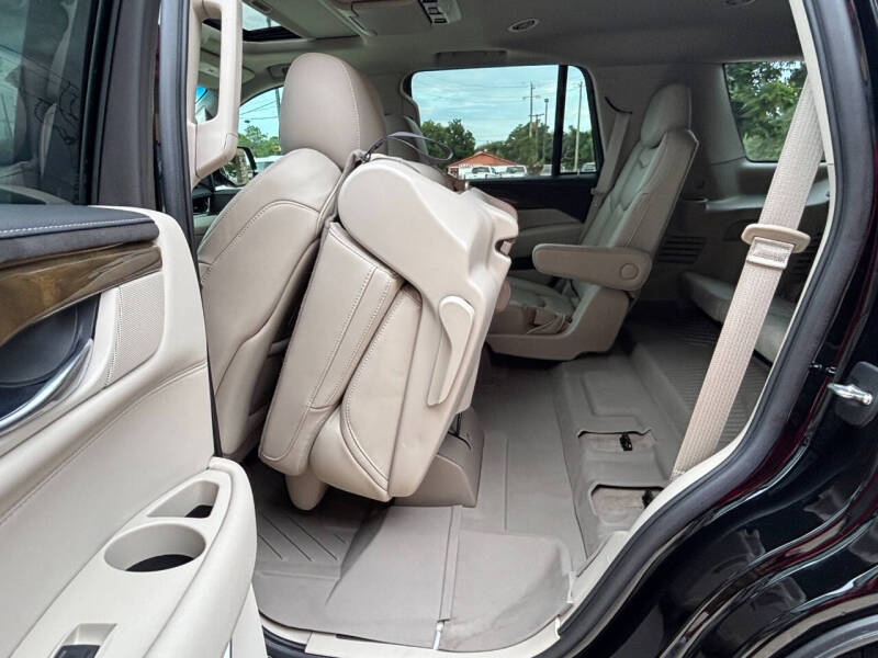 2019 Cadillac Escalade Luxury