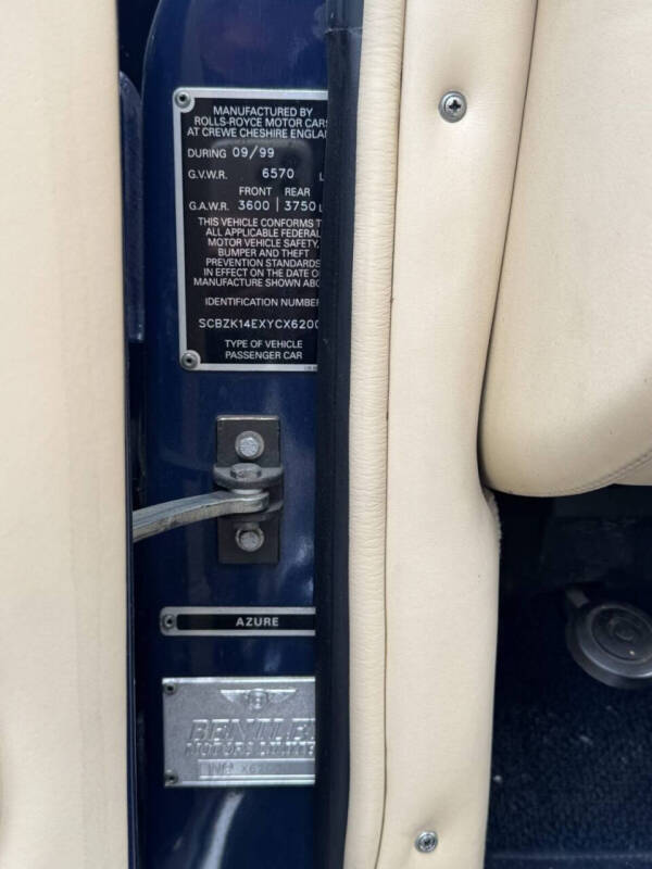 2000 Bentley Azure