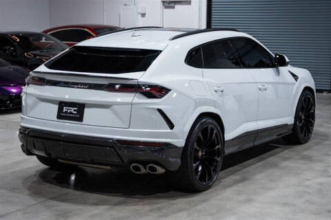 2022 Lamborghini Urus