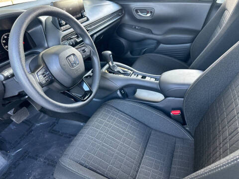 2025 Honda HR-V LX