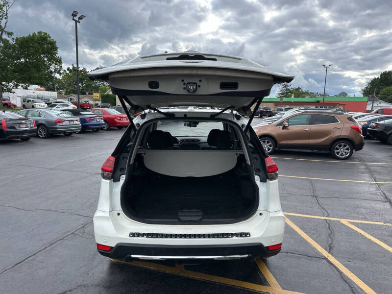2020 Nissan Rogue SV