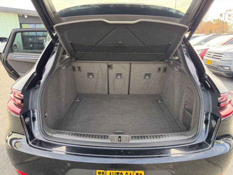 2016 Porsche Macan S