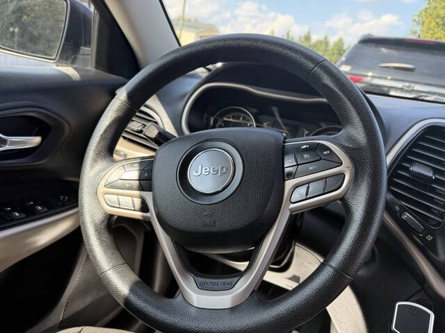 2017 Jeep Cherokee Sport