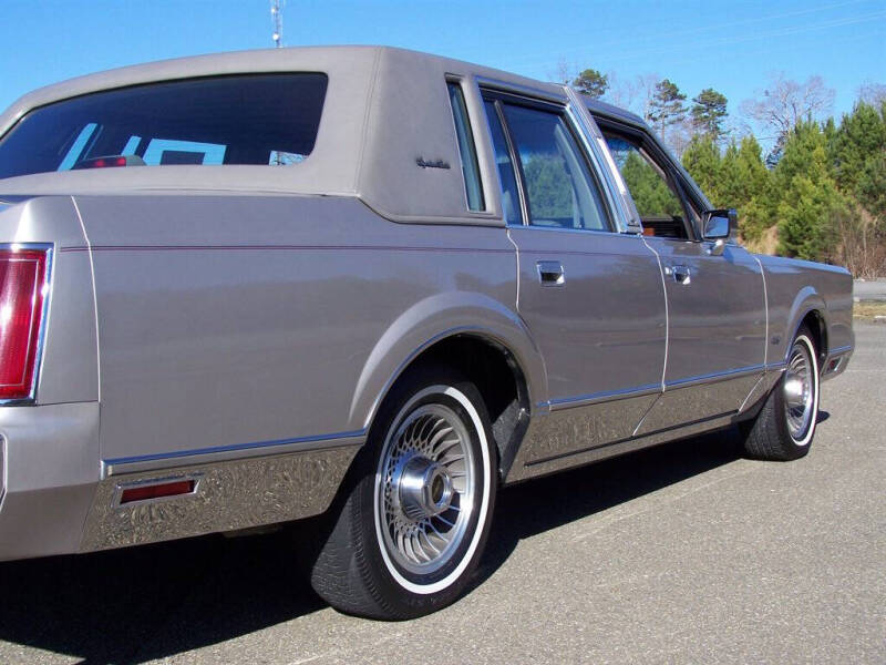 1988 Lincoln Town Car Signature
