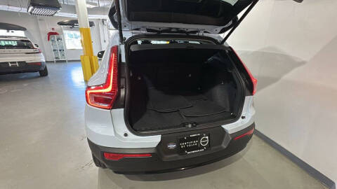 2026 Volvo XC40 B5 Plus