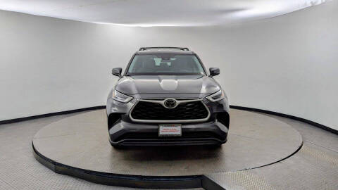 2021 Toyota Highlander L