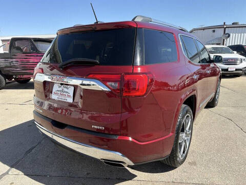 2017 GMC Acadia Denali