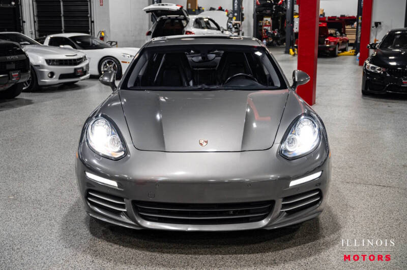 2016 Porsche Panamera 4 Edition