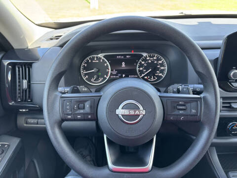 2023 Nissan Pathfinder S