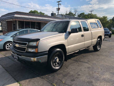 2007 Chevrolet Silverado 1500 Classic for sale at Premier Motor Car Company LLC in Newark OH