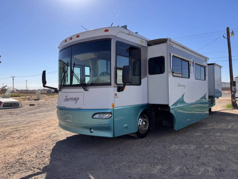 2005 Winnebago Journey