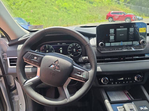 2025 Mitsubishi Outlander PHEV SE