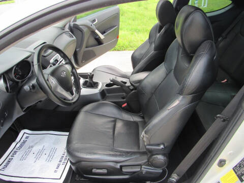 2010 Hyundai Genesis Coupe 3.8L Track