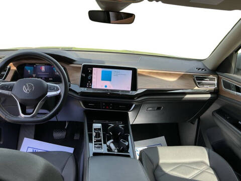 2025 Volkswagen Atlas SE