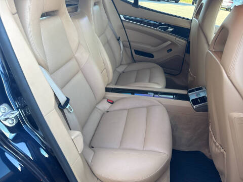 2012 Porsche Panamera 4