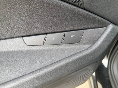 2021 Audi e-tron quattro Premium