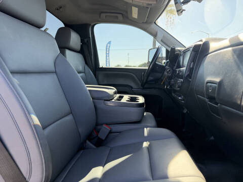 2021 Chevrolet Silverado 5500HD