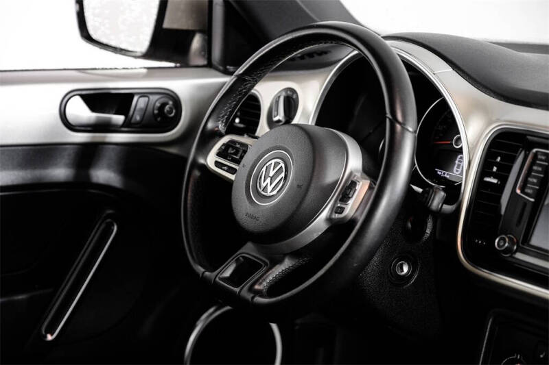 2016 Volkswagen Beetle 1.8T SE