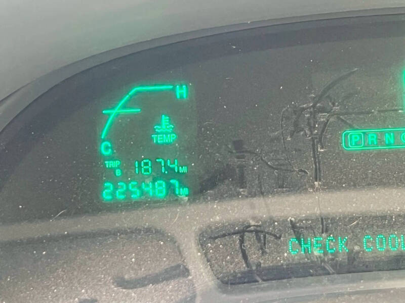 2004 Cadillac DeVille
