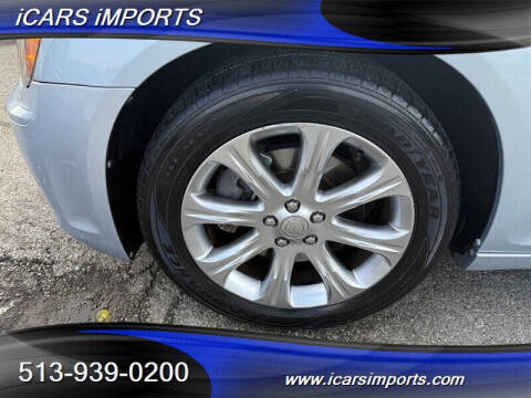 2013 Chrysler 300 Glacier Edition