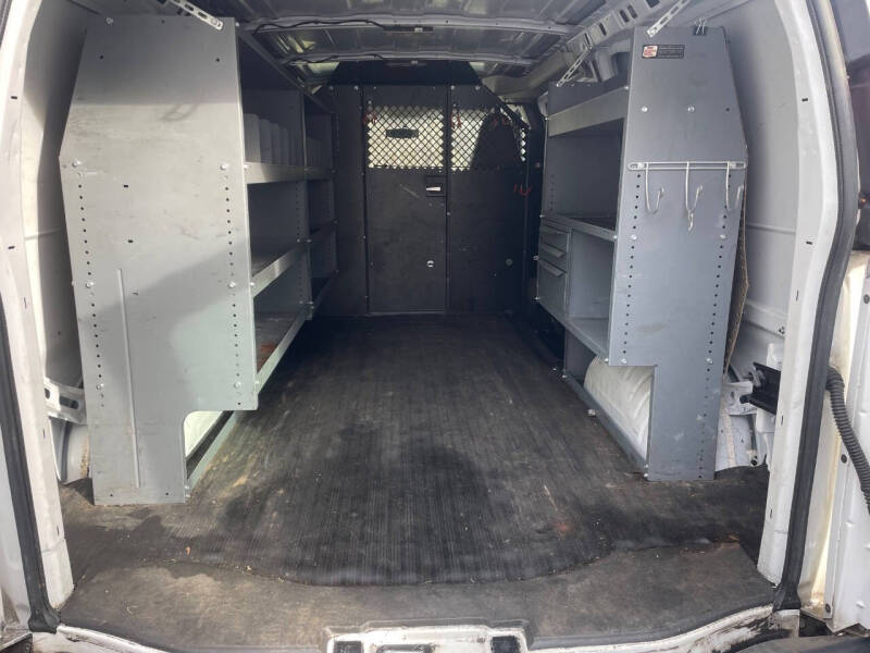 2017 Chevrolet Express 2500