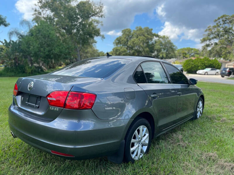 2013 Volkswagen Jetta SE photo 8