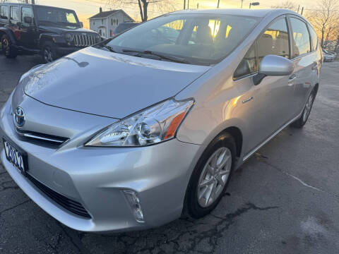 2012 Toyota Prius v Five