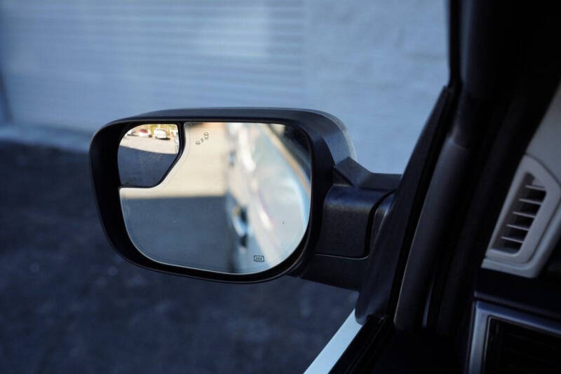 2018 Nissan Titan Platinum Reserve