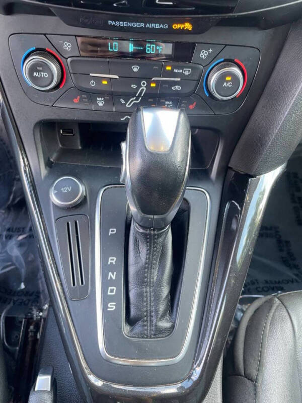 2016 Ford Focus Titanium