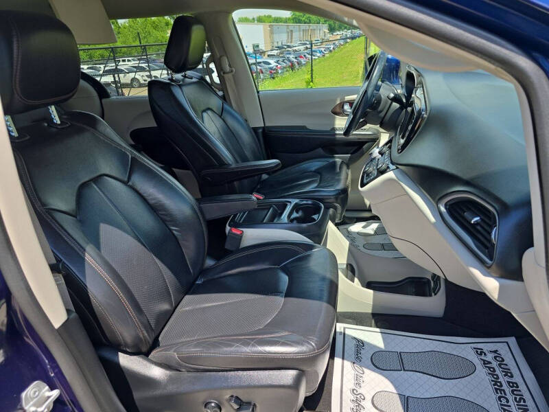 2018 Chrysler Pacifica Touring L