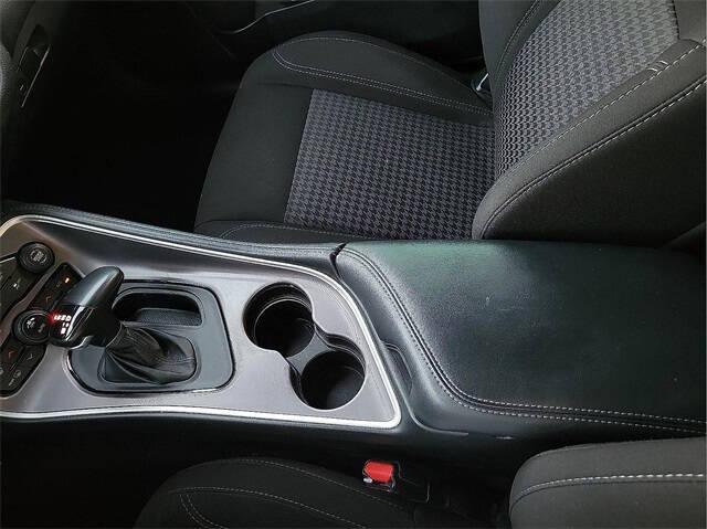 2022 Dodge Challenger SXT