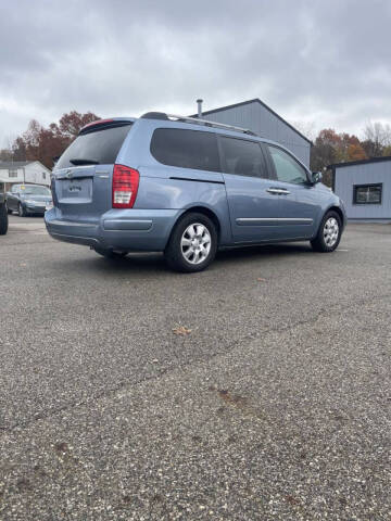 2007 Hyundai Entourage GLS
