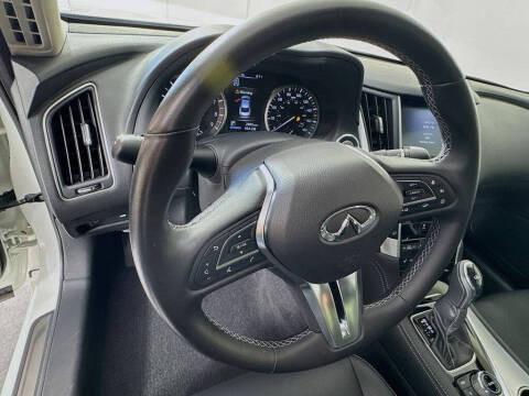 2022 Infiniti Q50 Luxe