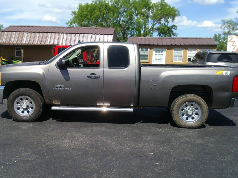 2013 Chevrolet Silverado 1500 LS photo 2