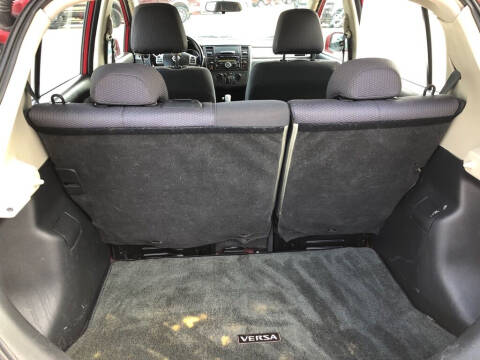 2009 Nissan Versa 1.8 S