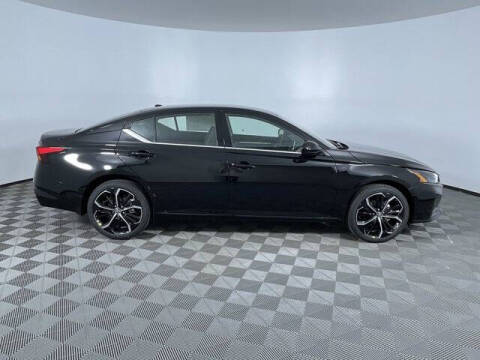 2025 Nissan Altima 2.5 SR