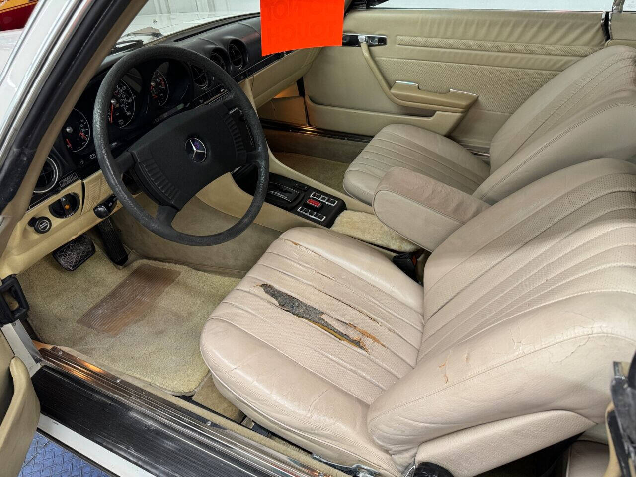 1977 Mercedes-Benz 450-Class 30